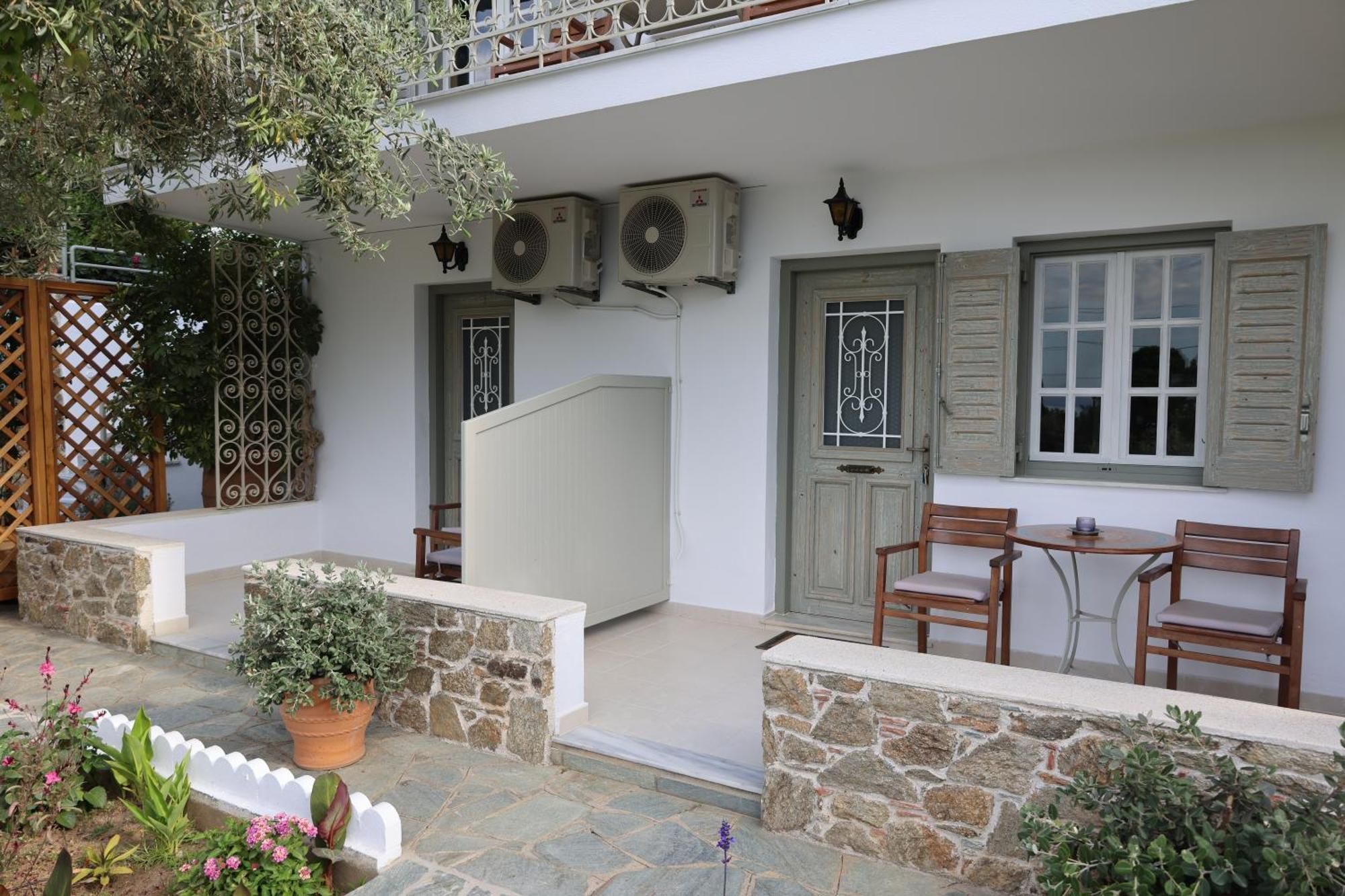 Studios Villa Eleni Platanias (Skiathos) Exterior foto