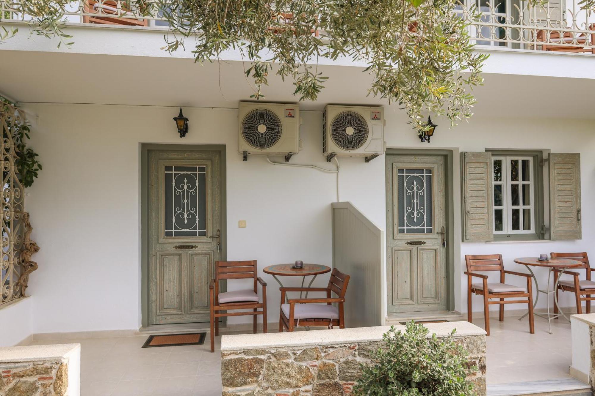 Studios Villa Eleni Platanias (Skiathos) Exterior foto